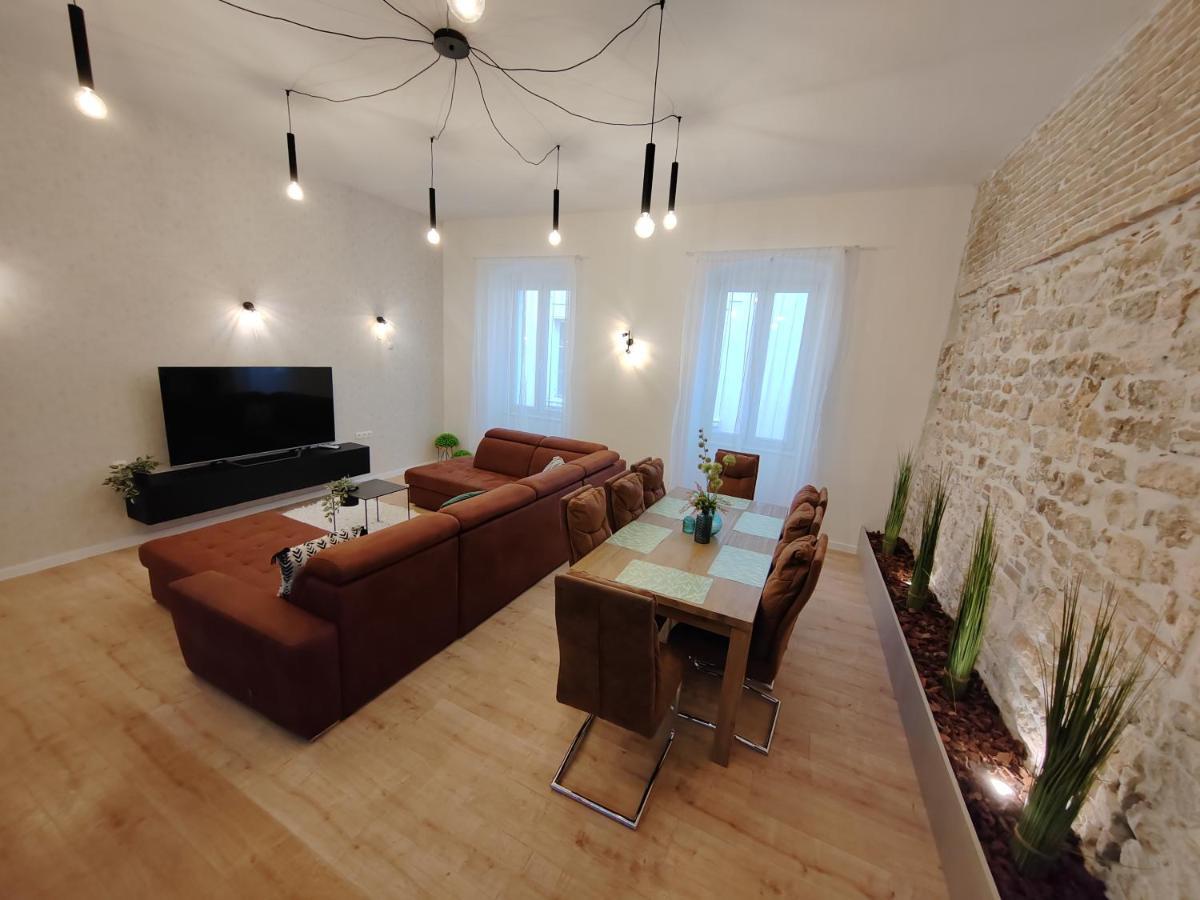 Town Square Apartment Zadar Exterior photo
