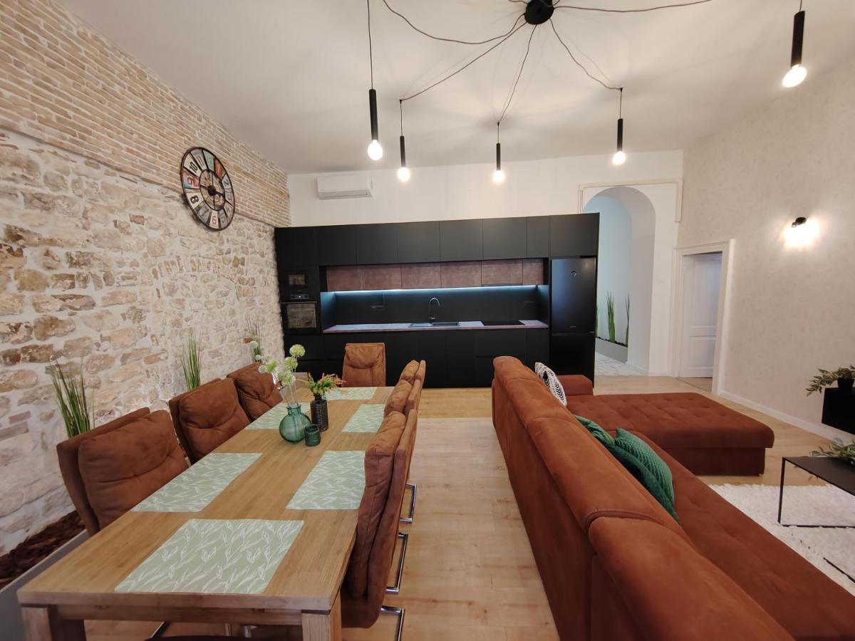Town Square Apartment Zadar Exterior photo
