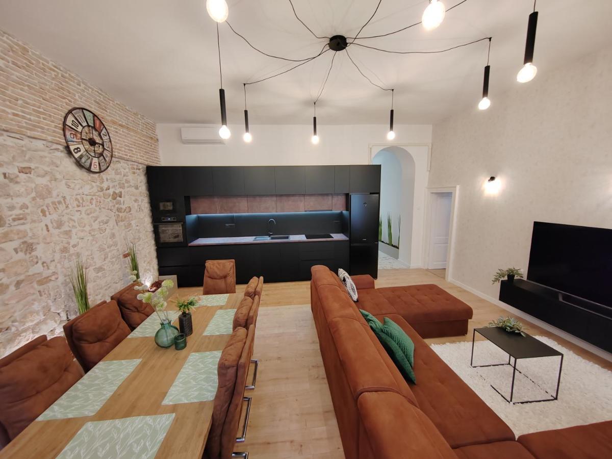 Town Square Apartment Zadar Exterior photo